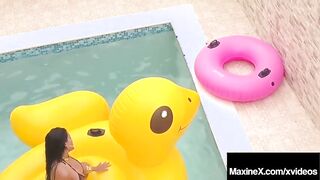 Maxine's Wild Pool Adventure: Sensational Solo Play on a Giant Inflatable Ducky! Full Video & Live Show @ MaxineX.com!