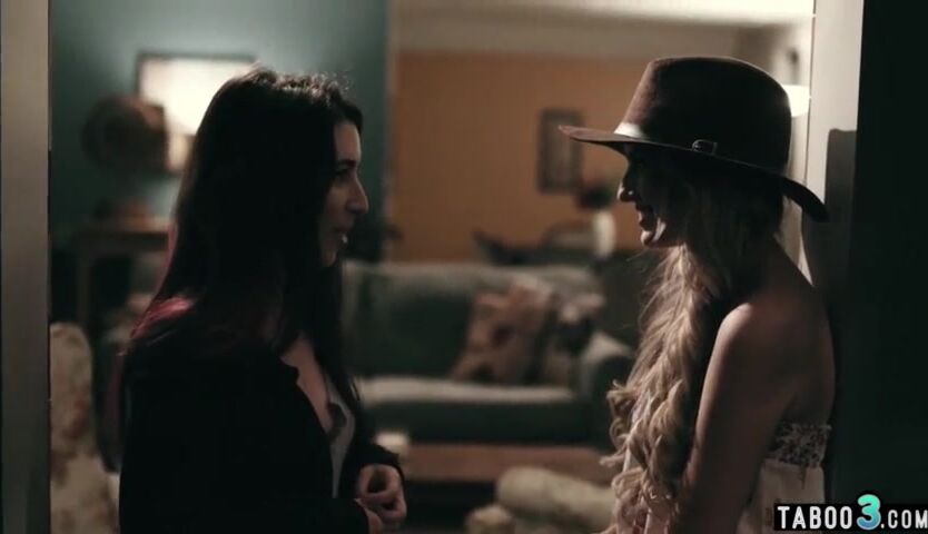 Curvy Lesbian MILF Enticed by Two Troubled Teens for an Unforgettable Encounter