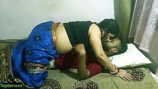 Stunning Milf Enjoys Afternoon Encounter with AC Technician - A Captivating Hindi Series!