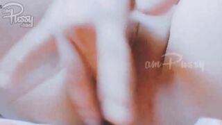 Shaved Amateur Pussy Masturbation Selfie