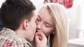 Blonde and her BF have anal sex instead of testing earphones