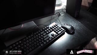 Submissive Man Is Assfucked By Femdom