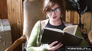 PORNFIDELITY - Nerd Girl Jodi Taylor Loves Anal