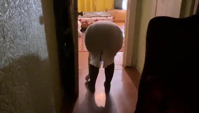 Elegant Milf in Stockings Enjoys a Steamy Home Encounter