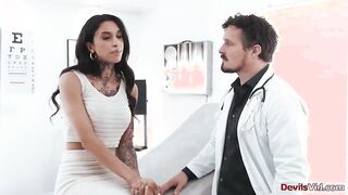 Ravyn Alexa's Unexpected Reunion with Her Doctor Ex: A Steamy Encounter Unfolds!