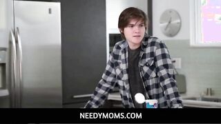 Stepmom Penny Barber Surprises Stepson Tyler Cruise with a Unique Baking Adventure!