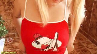 Charming Stepsister's First Time on Cam: Watch Her Show Off Her Gorgeous Curves!