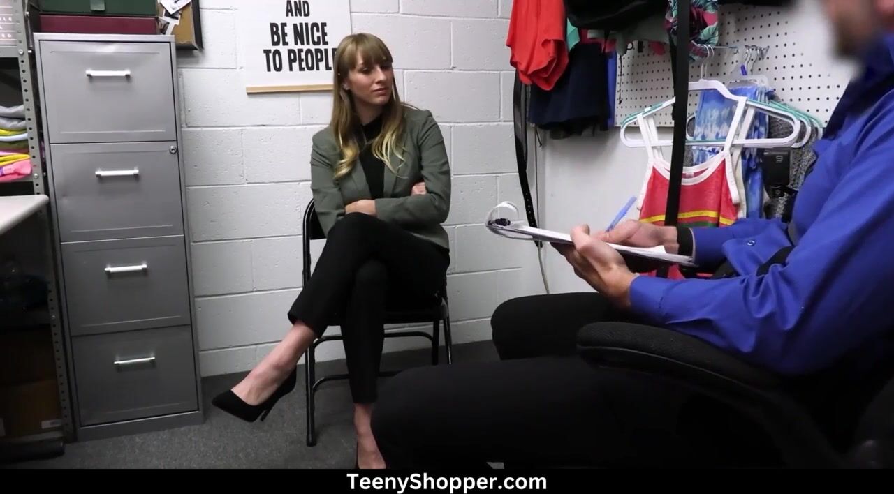 Curvy Cutie Caught Stealing Gets a Surprise from the Security Guard!
