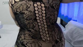 Sensational Curvy Beauty in Tights Riding for a Hot Amateur Experience